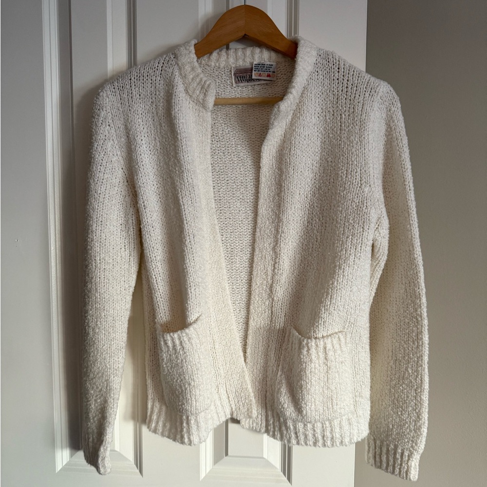 The import workshop vintage white sweater (S)